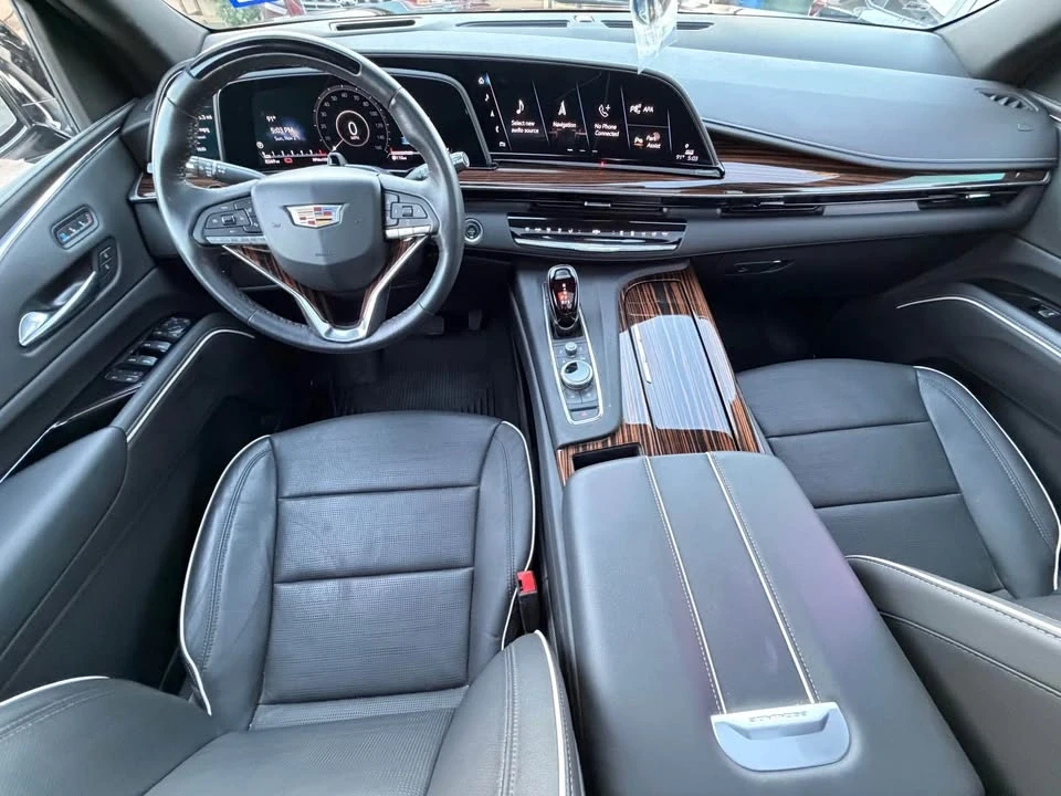 2024 Cadillac Escalade 5th Gen - Image 11 of 19