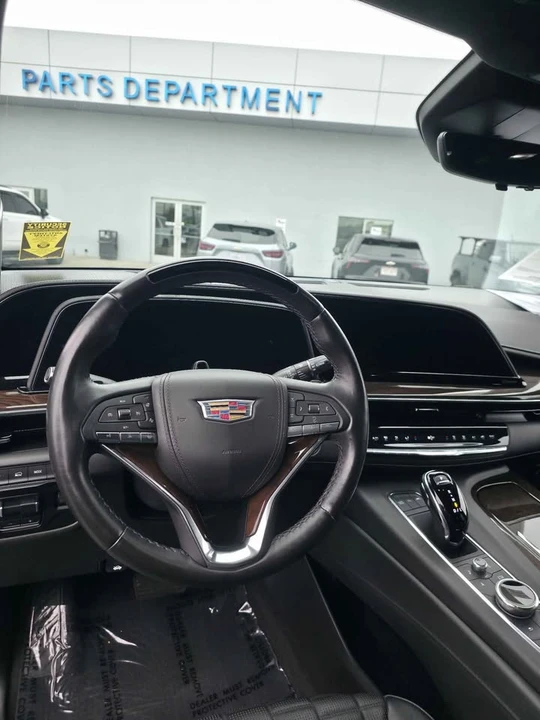 2024 Cadillac Escalade 5th Gen - Image 3 of 10