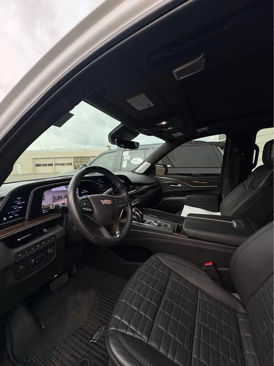 2024 Cadillac Escalade 5th Gen - Image 3 of 8
