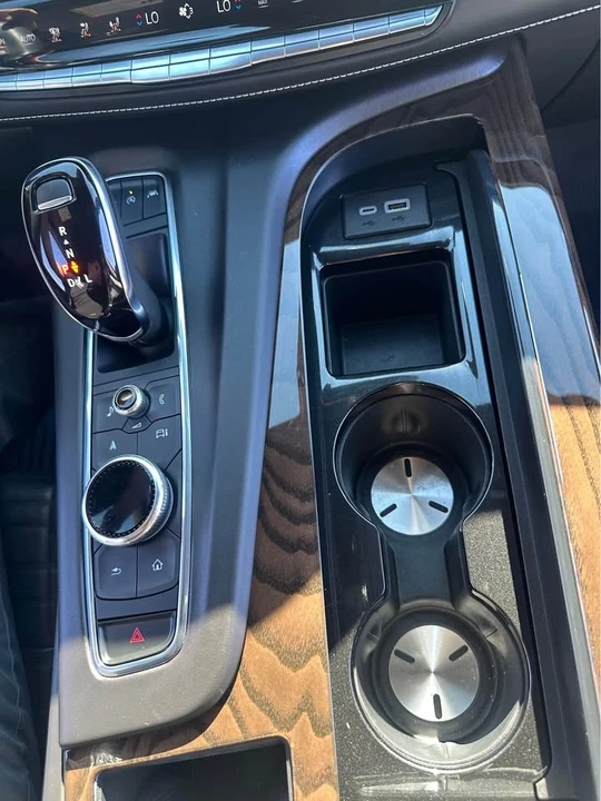 2024 Cadillac Escalade 5th Gen - Image 9 of 18