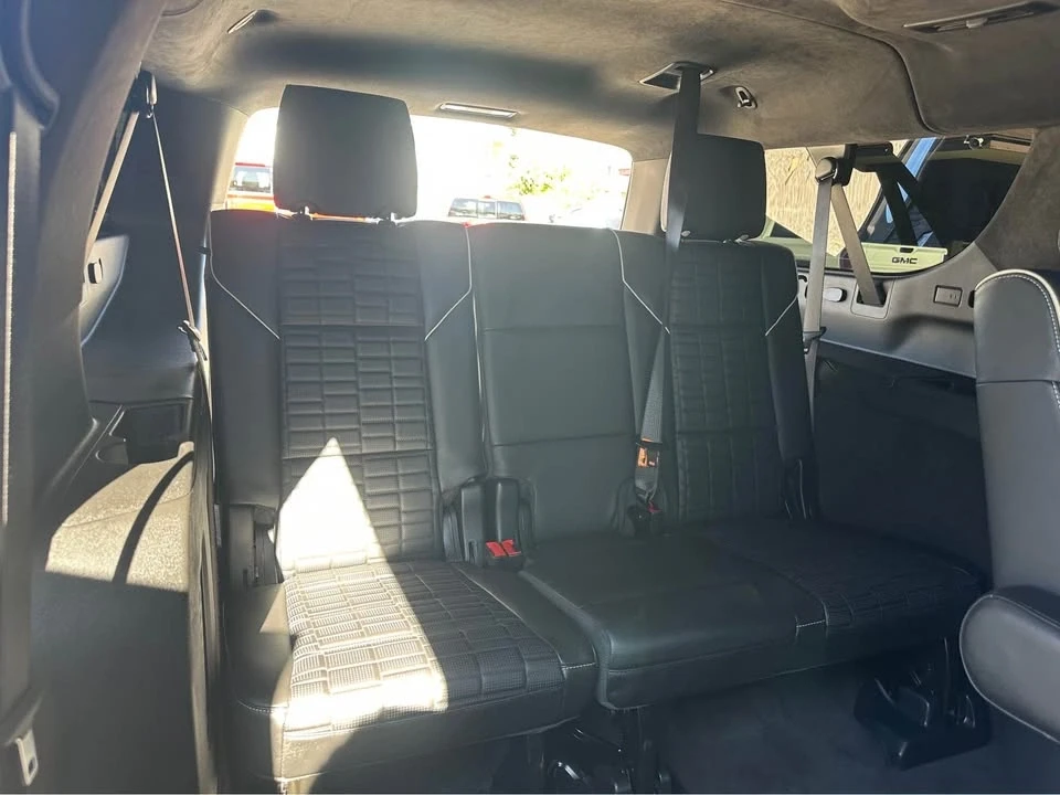 2024 Cadillac Escalade 5th Gen - Image 16 of 18