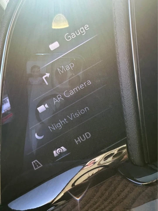 2024 Cadillac Escalade 5th Gen - Image 7 of 18