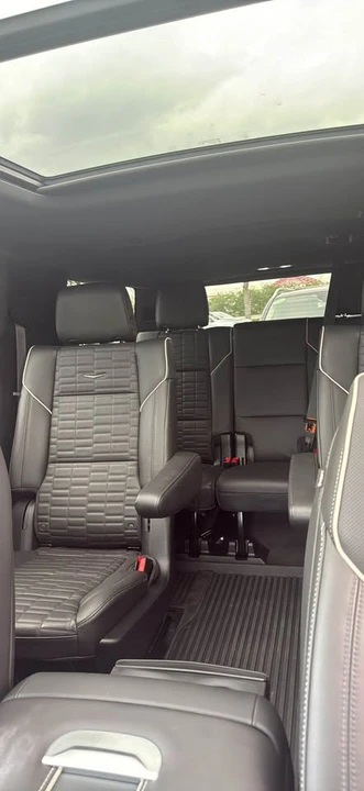 2024 Cadillac Escalade 5th Gen - Image 10 of 10