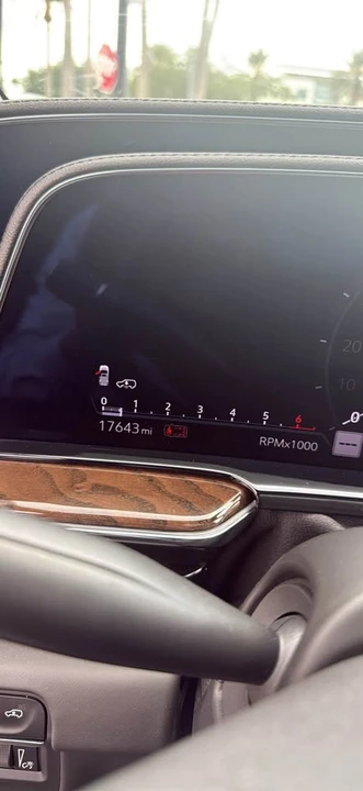 2024 Cadillac Escalade 5th Gen - Image 8 of 10