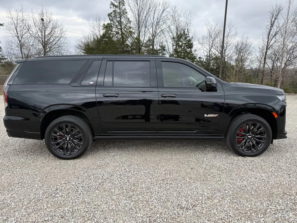 2024 Cadillac Escalade-V 5th Gen - Image 4 of 15