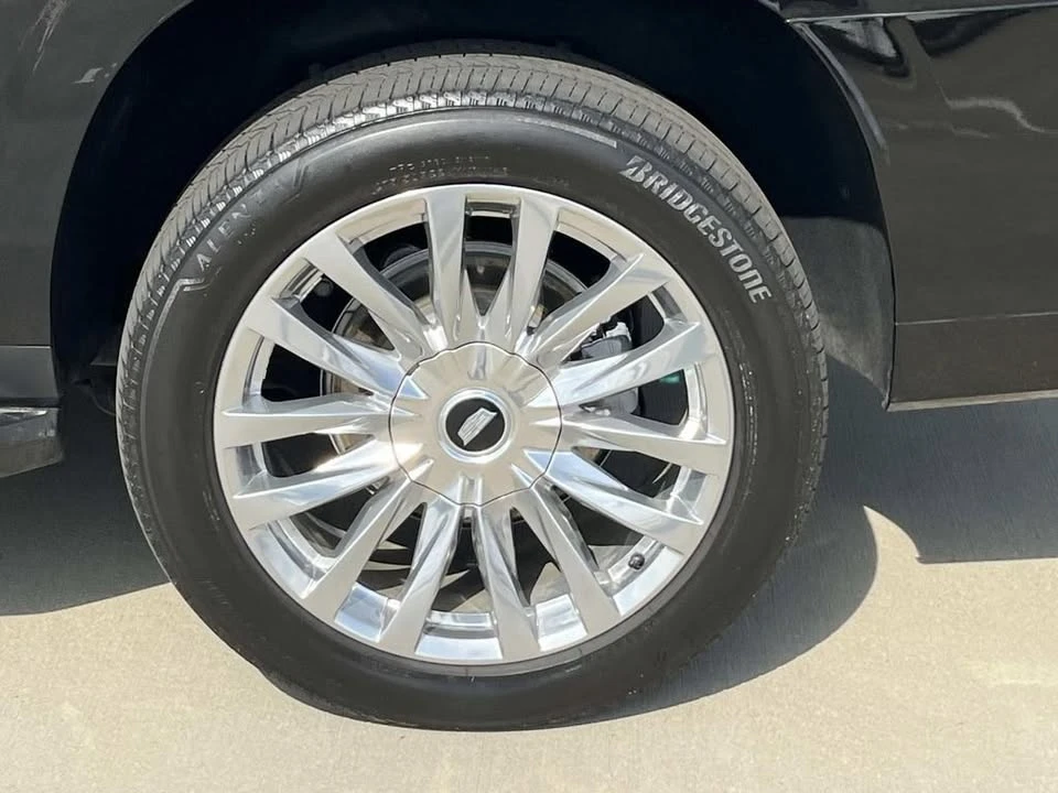 2024 Cadillac Escalade 5th Gen - Image 11 of 20