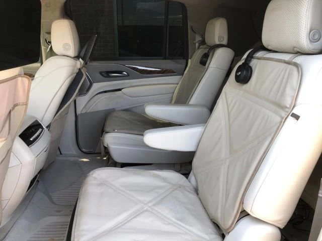 2024 Cadillac Escalade 5th Gen - Image 15 of 16