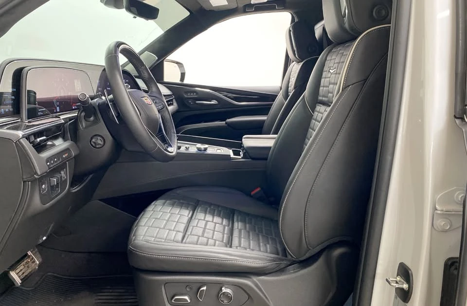 2024 Cadillac Escalade-V 5th Gen - Image 11 of 14