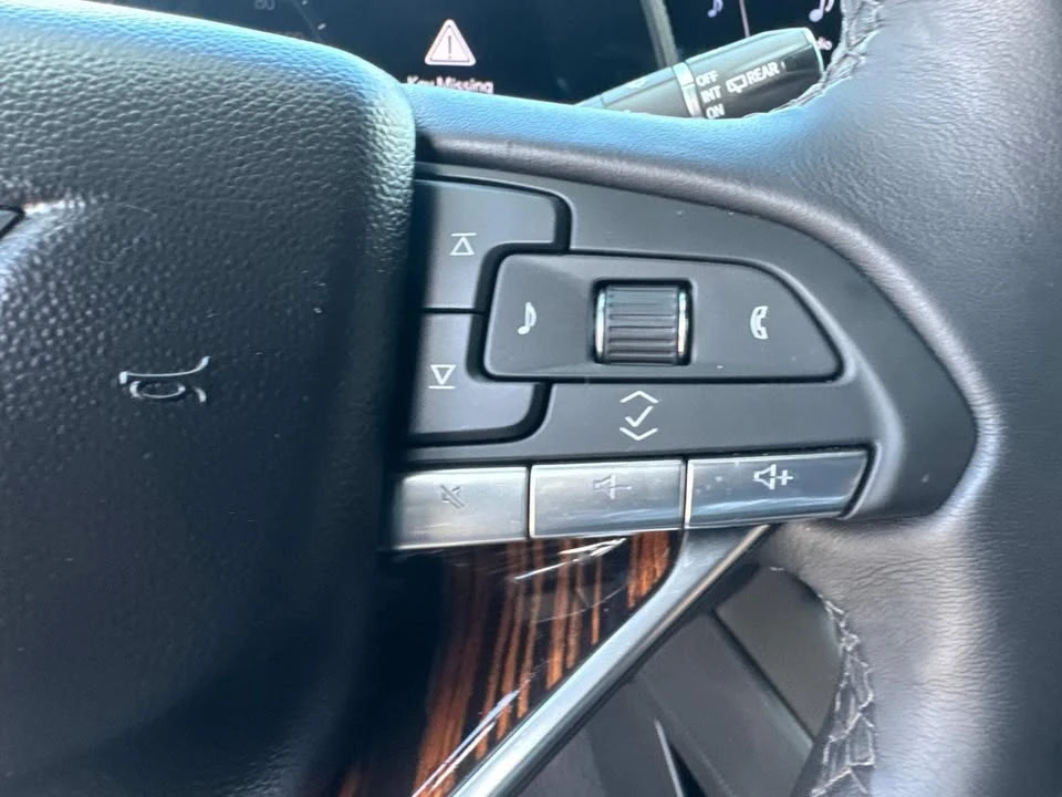 2024 Cadillac Escalade 5th Gen - Image 18 of 20