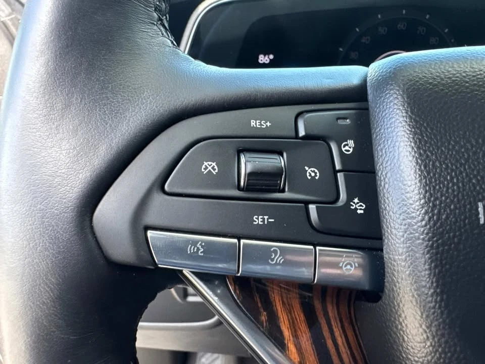 2024 Cadillac Escalade 5th Gen - Image 19 of 20