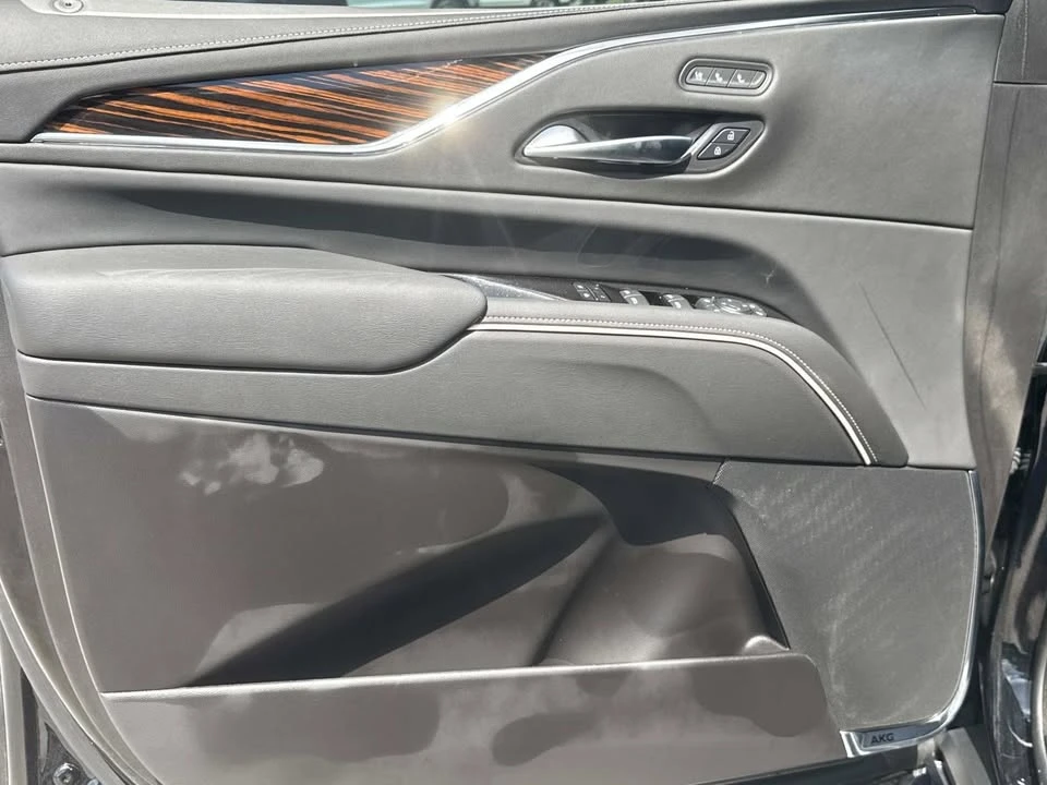 2024 Cadillac Escalade 5th Gen - Image 11 of 20