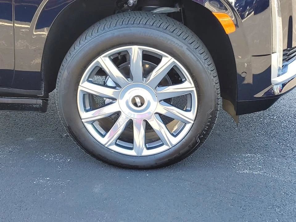 2024 Cadillac Escalade 5th Gen - Image 9 of 20