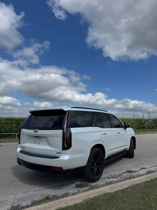 2024 Cadillac Escalade 5th Gen - Image 3 of 9