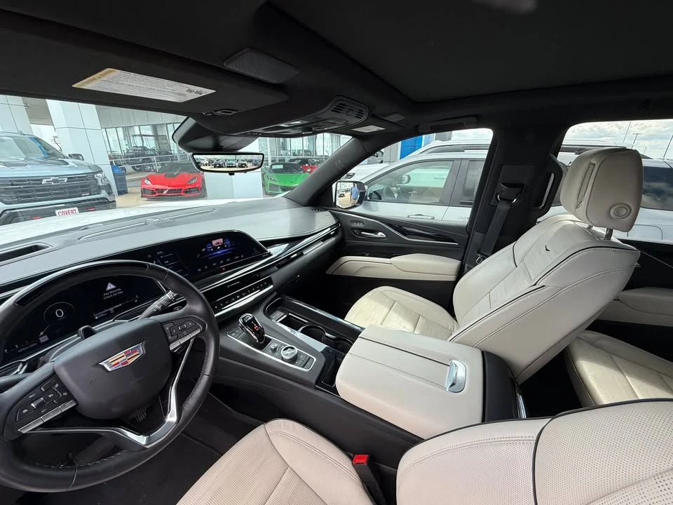 2024 Cadillac Escalade 5th Gen - Image 6 of 9