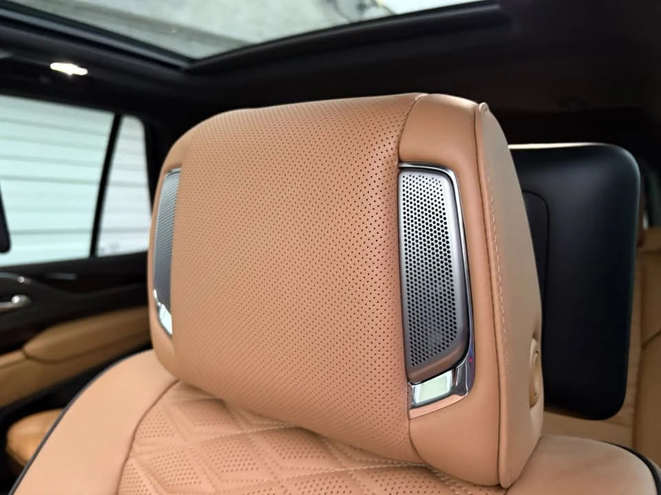 2024 Cadillac Escalade 5th Gen - Image 13 of 20