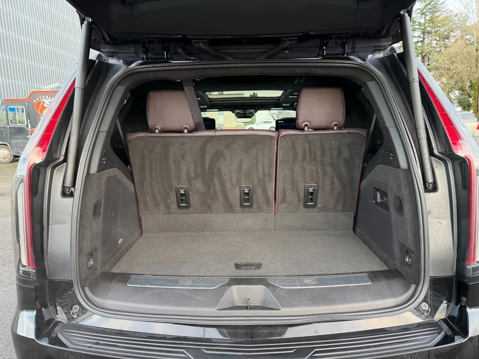 2024 Cadillac Escalade 5th Gen - Image 7 of 20