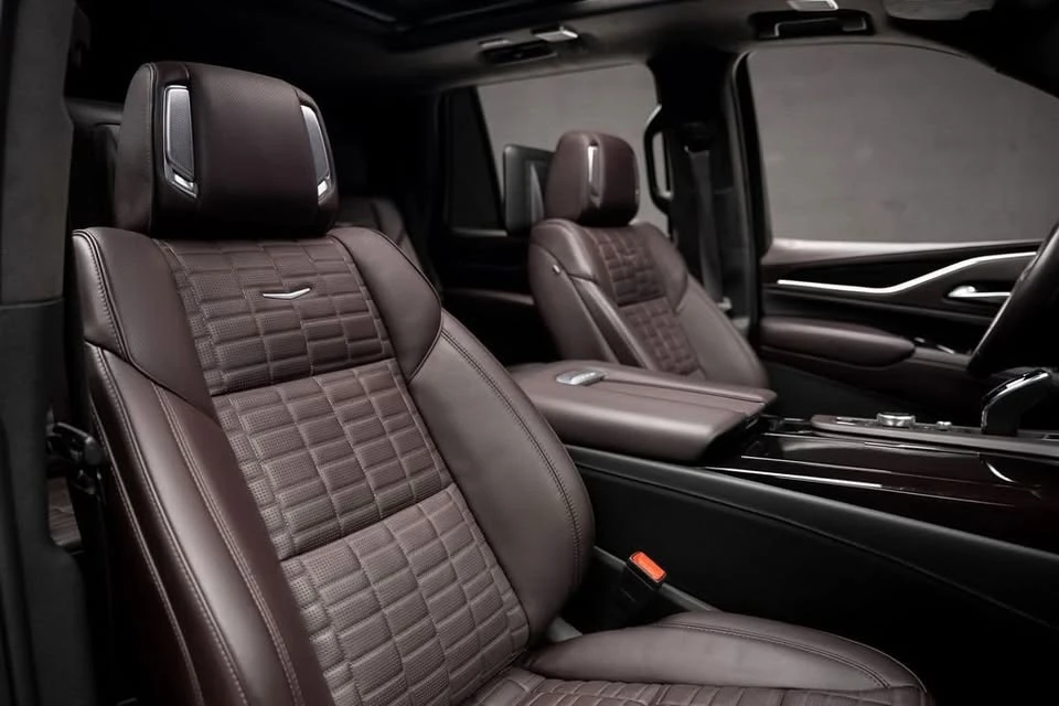 2024 Cadillac Escalade 5th Gen - Image 14 of 20
