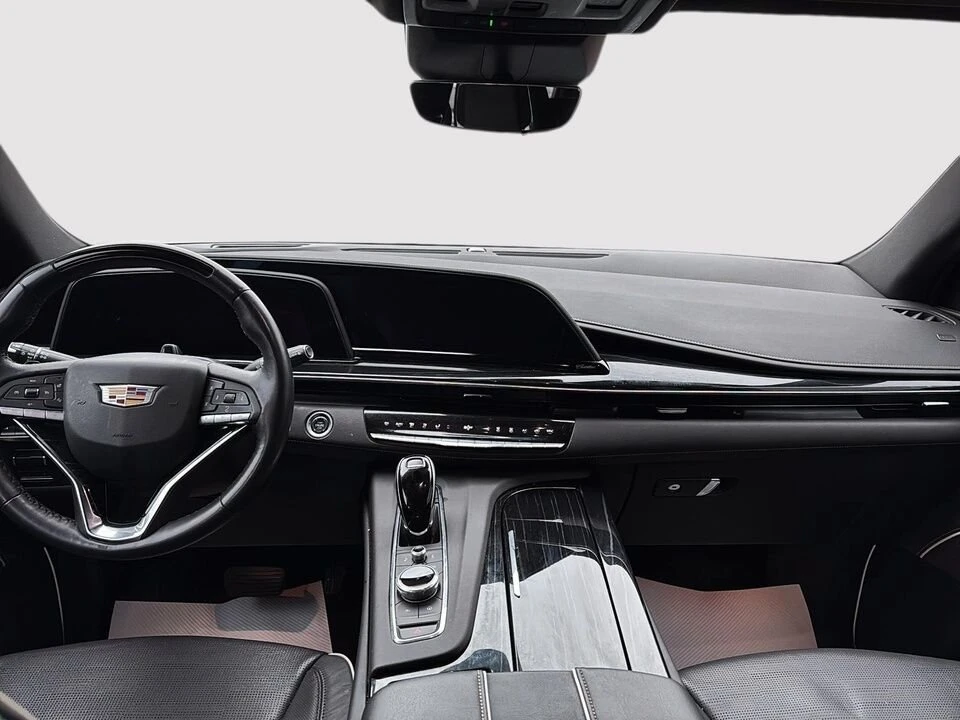 2024 Cadillac Escalade 5th Gen - Image 13 of 19
