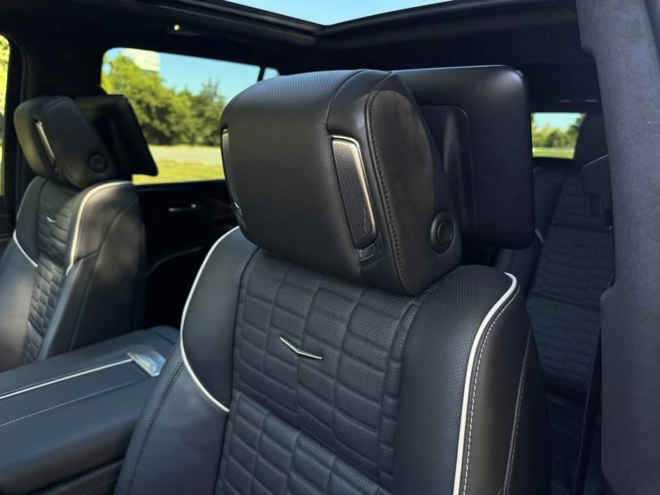 2024 Cadillac Escalade-V 5th Gen - Image 16 of 18