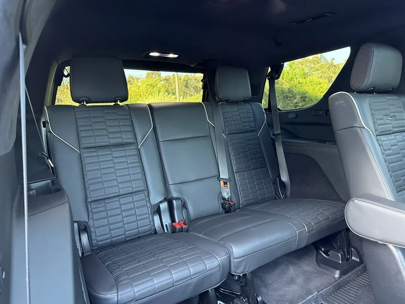 2024 Cadillac Escalade-V 5th Gen - Image 16 of 20