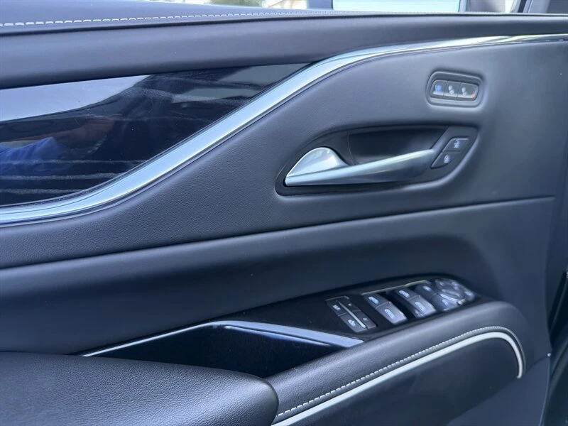 2024 Cadillac Escalade-V 5th Gen - Image 19 of 20