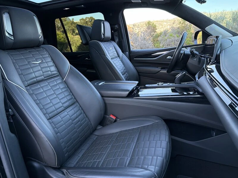 2024 Cadillac Escalade-V 5th Gen - Image 13 of 20