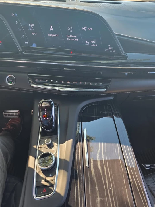2024 Cadillac Escalade-V 5th Gen - Image 13 of 14