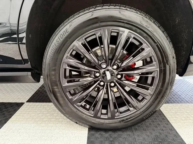 2024 Cadillac Escalade-V 5th Gen - Image 16 of 19