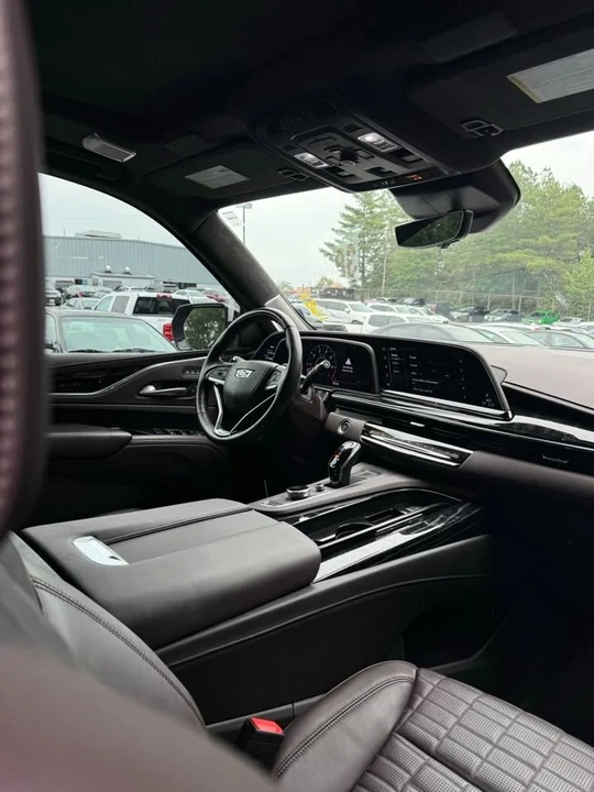 2024 Cadillac Escalade-V 5th Gen - Image 10 of 17