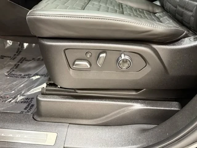 2024 Cadillac Escalade-V 5th Gen - Image 14 of 19
