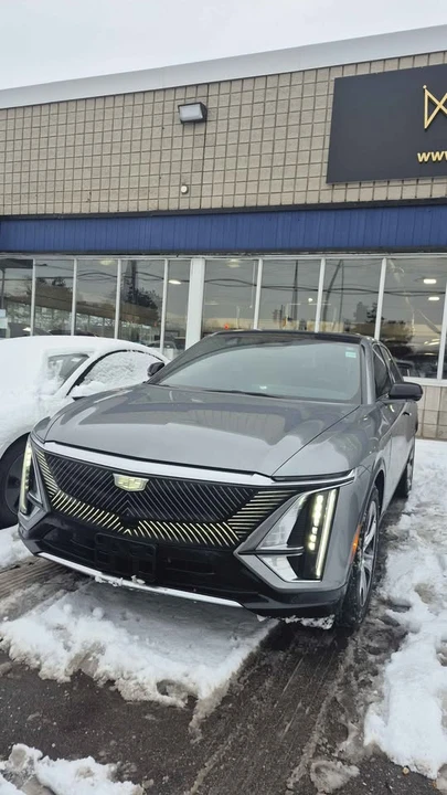 2024 Cadillac Lyriq - Image 2 of 13
