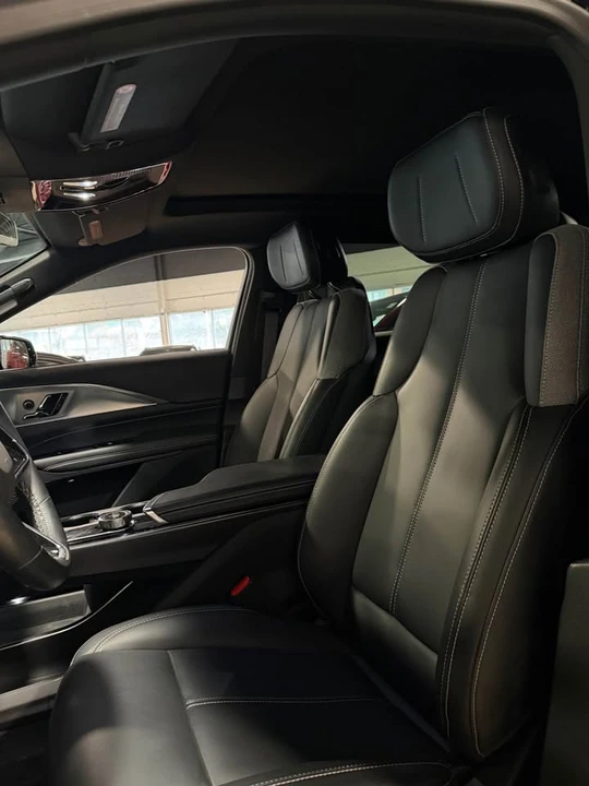 2024 Cadillac Lyriq - Image 3 of 9