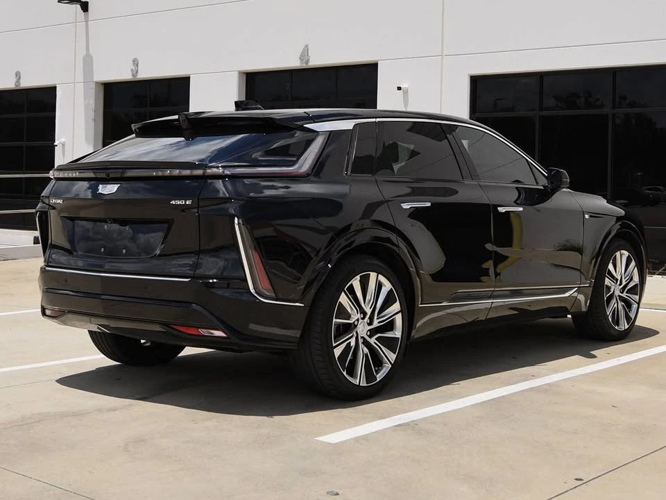 2024 Cadillac Lyriq - Image 9 of 20
