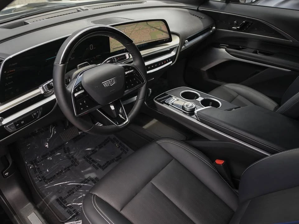 2024 Cadillac Lyriq - Image 12 of 20