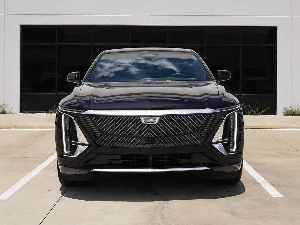 2024 Cadillac Lyriq - Image 4 of 20