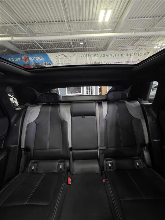 2024 Cadillac Lyriq - Image 12 of 15