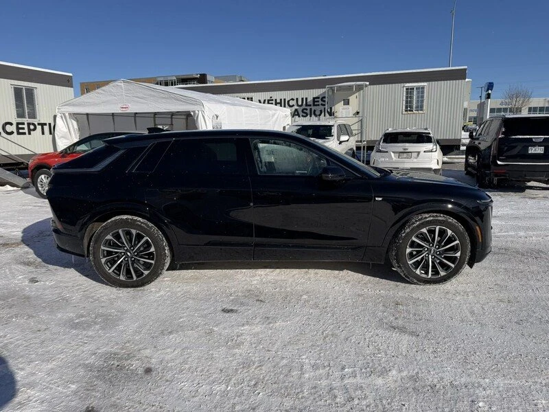 2024 Cadillac Lyriq - Image 2 of 20