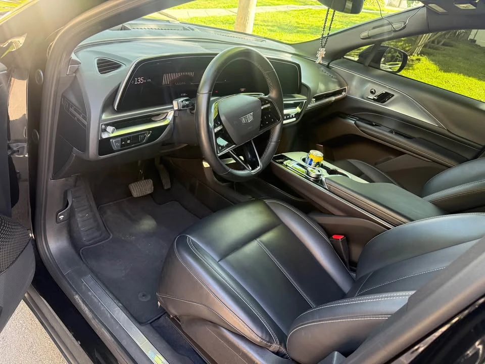 2024 Cadillac Lyriq - Image 4 of 5