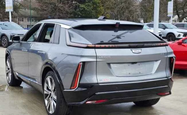2024 Cadillac Lyriq - Image 4 of 20