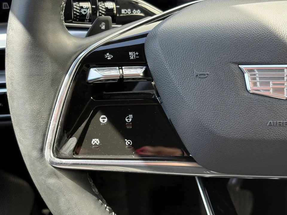 2024 Cadillac Lyriq - Image 8 of 20