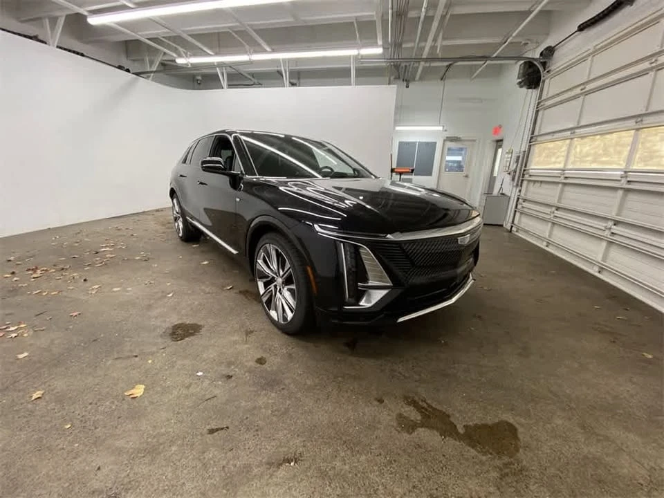 2024 Cadillac Lyriq - Image 6 of 16
