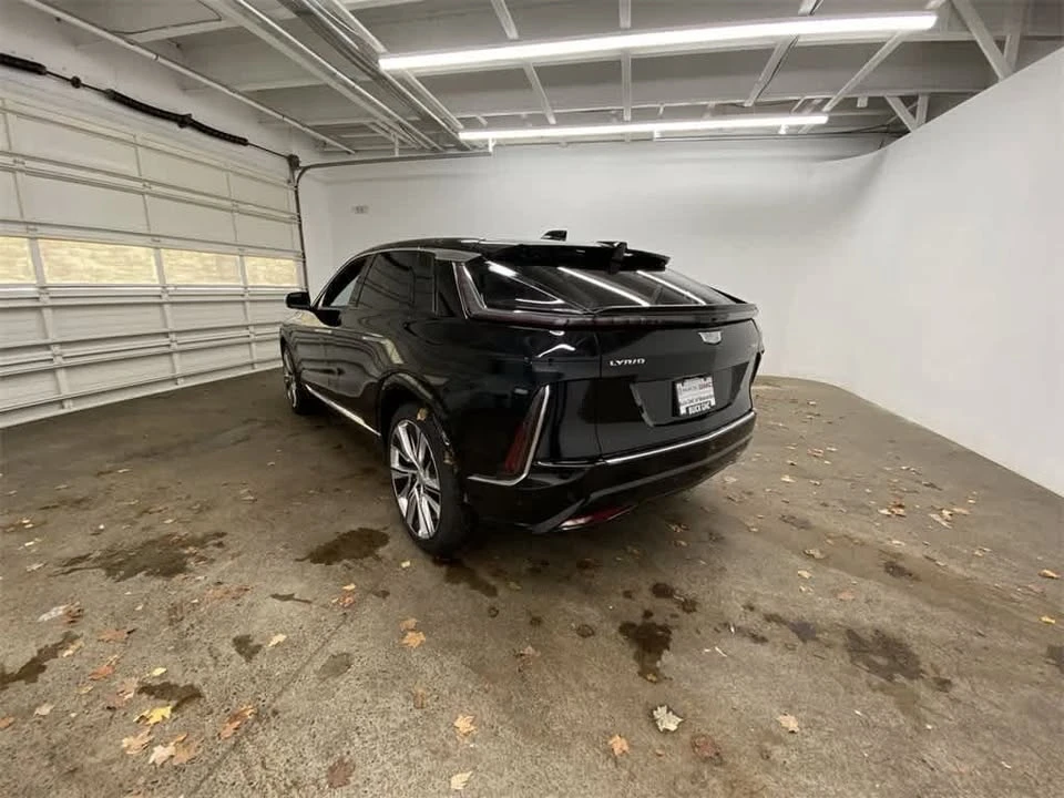 2024 Cadillac Lyriq - Image 3 of 16