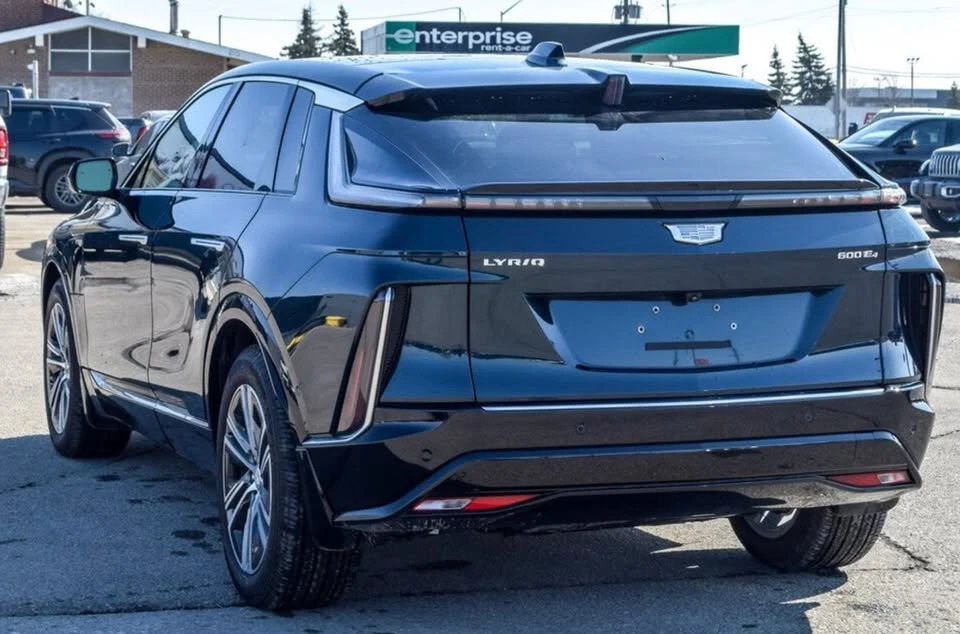 2024 Cadillac Lyriq - Image 4 of 13