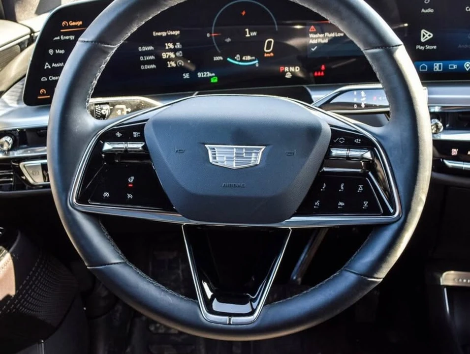 2024 Cadillac Lyriq - Image 9 of 13