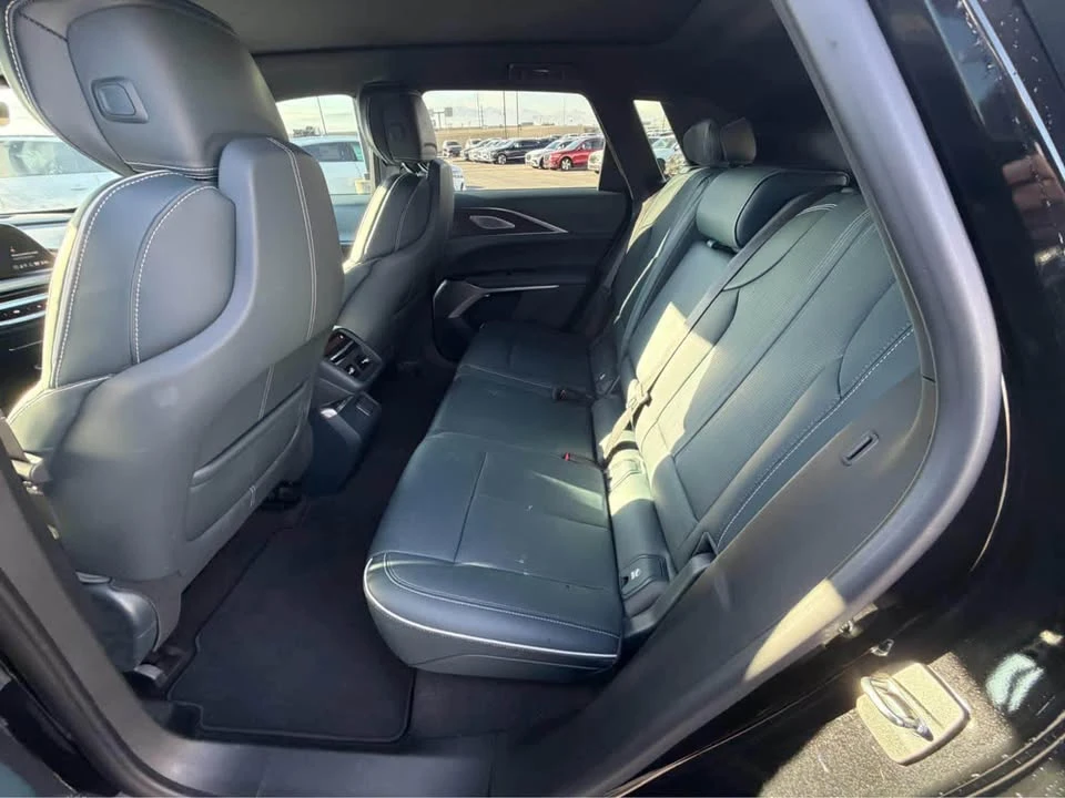 2024 Cadillac Lyriq - Image 4 of 6