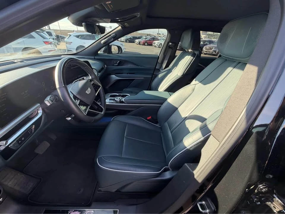 2024 Cadillac Lyriq - Image 6 of 6