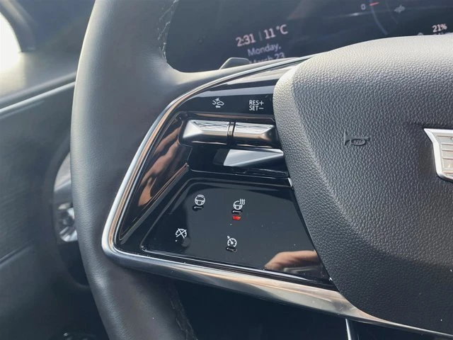 2024 Cadillac Lyriq - Image 15 of 18