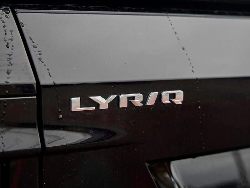 2024 Cadillac Lyriq - Image 12 of 20