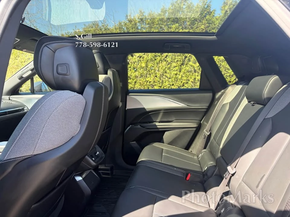 2024 Cadillac Lyriq - Image 10 of 16