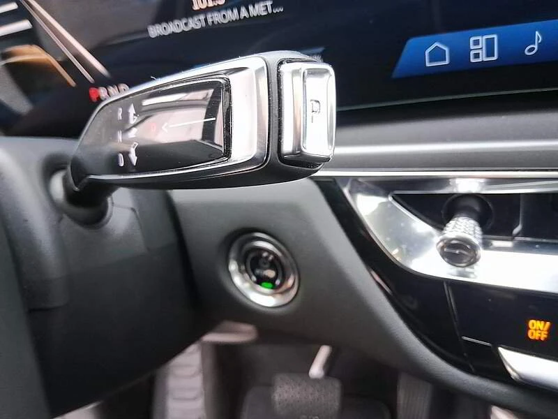 2024 Cadillac Lyriq - Image 17 of 19